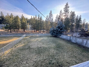 6404 E 11th Ave in Spokane Valley, WA - Foto de edificio - Building Photo