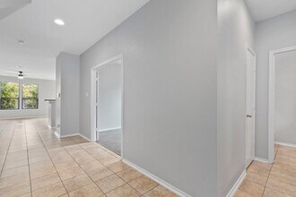 1132 Hyde Park Dr in Round Rock, TX - Building Photo - Building Photo