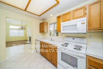 31977 Arlington Cir in Bonsall, CA - Building Photo - Building Photo