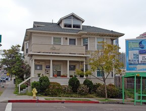 419 W Beech St in San Diego, CA - Building Photo - Building Photo