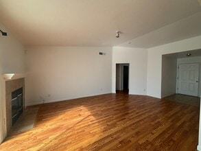 813 Morton Ave in Sanger, CA - Building Photo - Building Photo