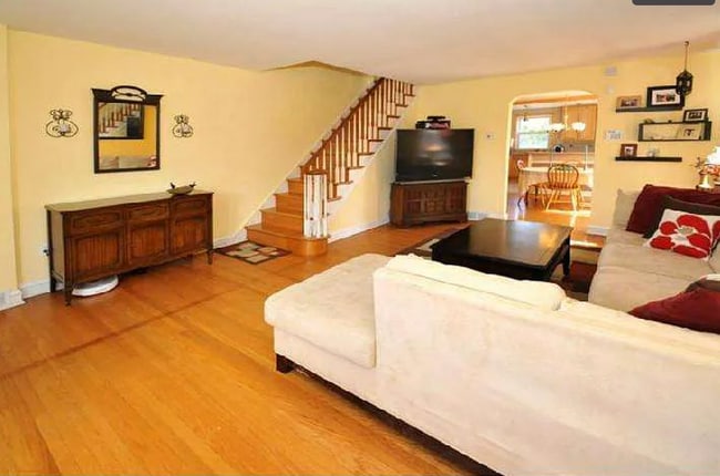 803 Rhawn St in Philadelphia, PA - Building Photo - Building Photo