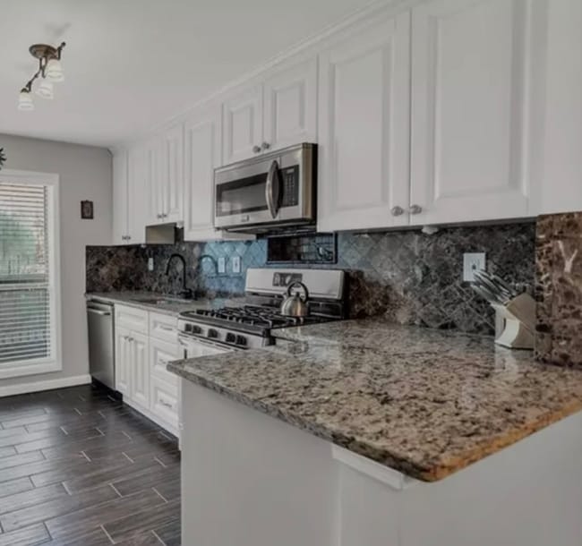 908 Woodcliff Dr in Atlanta, GA - Building Photo - Building Photo