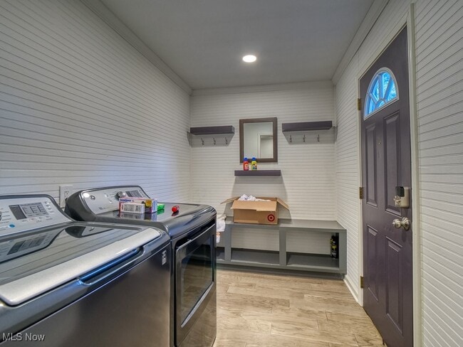 property at 570 Juneway Dr