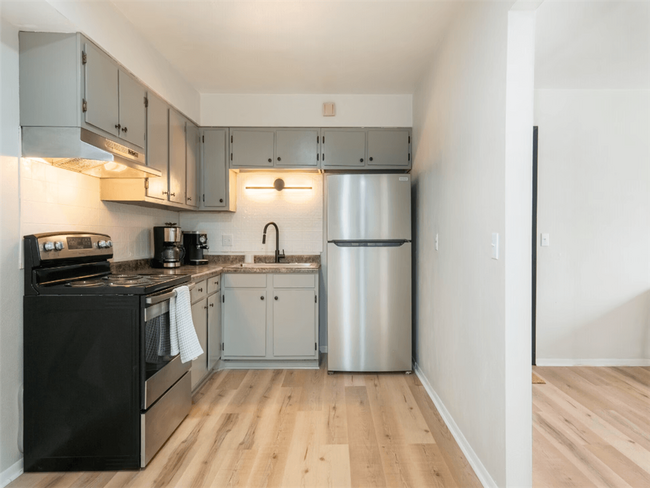 The Hendrix 24 Apartments
