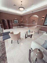 9021 SW 94th St, Unit 603 in Miami, FL - Building Photo - Building Photo