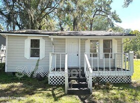 9703 Campus Ave in Jacksonville, FL - Building Photo