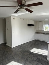 9506 Ramona St in Bellflower, CA - Foto de edificio - Building Photo