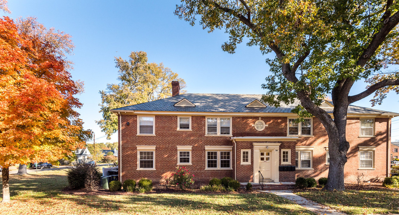 Kent Road Village in Richmond, VA - Building Photo