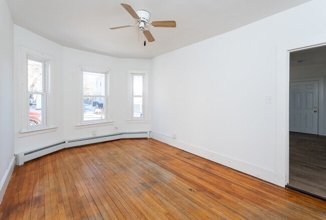 26 Wilson St-Unit -2 in Haverhill, MA - Building Photo - Building Photo