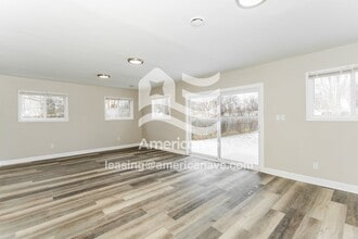 13341 Herbert Ave in Warren, MI - Building Photo - Building Photo