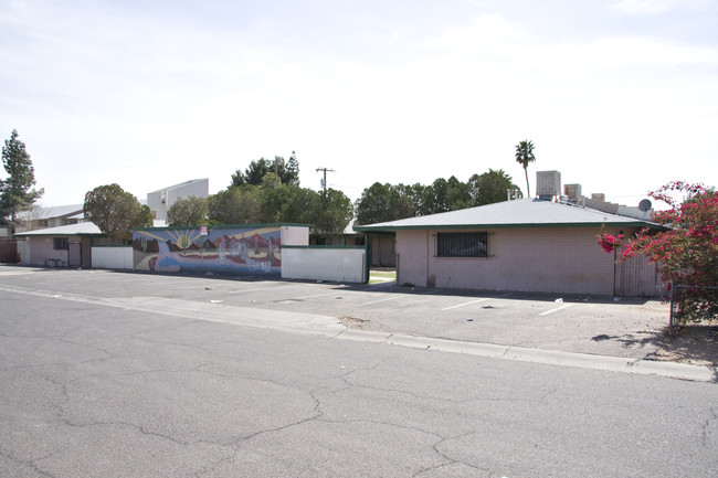 McKinley St Apartments in Phoenix, AZ - Building Photo - Building Photo