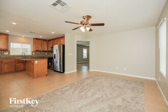 6655 S Pheasant Moon St in Las Vegas, NV - Building Photo - Building Photo