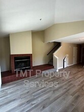 2225 Exposition Dr in San Luis Obispo, CA - Building Photo - Building Photo