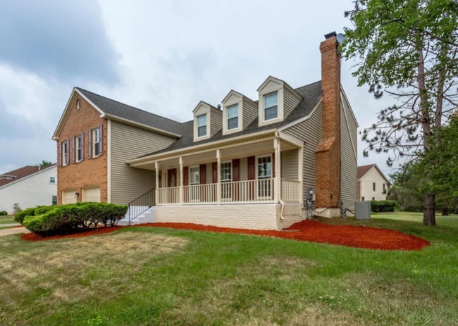 1303 Fairlakes Pl in Bowie, MD - Building Photo - Building Photo