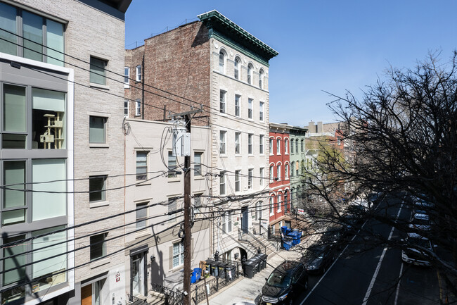 308-310 Garden St in Hoboken, NJ - Building Photo - Building Photo