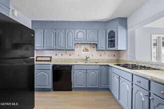 390 Arvin Cir in El Paso, TX - Building Photo - Building Photo