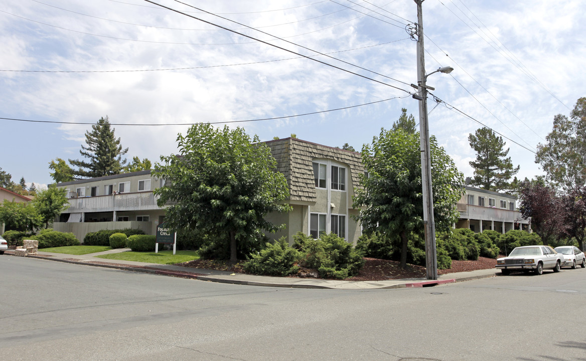 Fountain Creek Apartments in Santa Rosa, CA - Foto de edificio