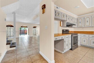 2605 SW 73rd Way in Davie, FL - Building Photo - Building Photo