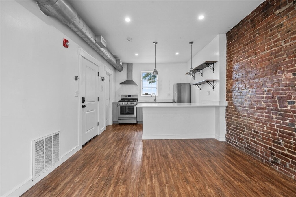103-105 Broadway in Chelsea, MA - Building Photo