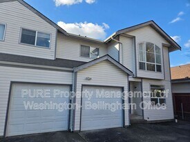 3013 Pacific St in Bellingham, WA - Building Photo