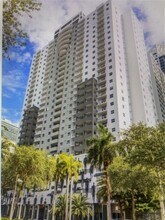 185 SE 14th Terrace in Miami, FL - Building Photo - Building Photo