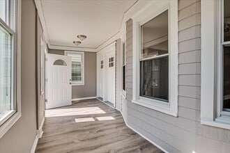 128 Berwick St, Unit apt. 1 in Elizabeth, NJ - Foto de edificio - Building Photo