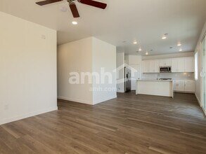 12631 W Flynn Ln in Glendale, AZ - Building Photo - Building Photo