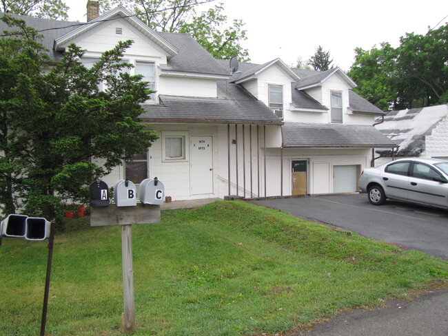 1670 W College Ave, Unit 1670C in State College, PA - Building Photo - Building Photo