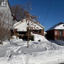 293 Glebemount Ave in Toronto, ON - Building Photo