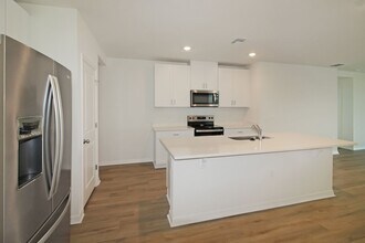 555 Sun Chaser Dr in Nokomis, FL - Building Photo - Building Photo