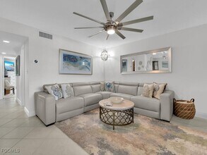 25730 Hickory Blvd in Bonita Springs, FL - Building Photo - Building Photo