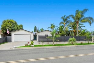 3516 Las Vegas Dr in Oceanside, CA - Building Photo