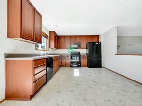 1302 190th St SE in Bothell, WA - Building Photo - Building Photo