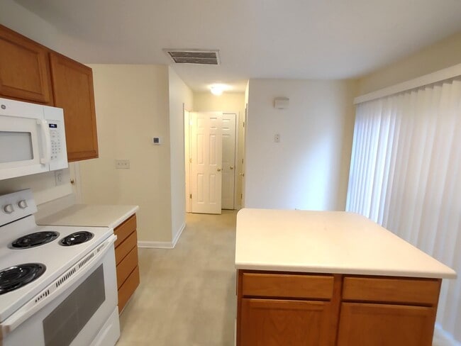 14231 Tranters Creek Ln in Charlotte, NC - Building Photo - Building Photo