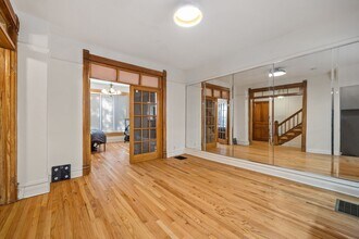 1015 Garnett Pl in Evanston, IL - Building Photo - Building Photo