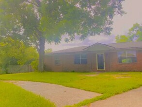 5732 Scotland Pl in Pensacola, FL - Building Photo - Building Photo