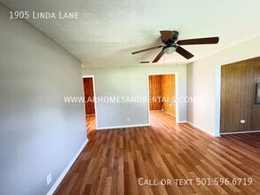 1905 Linda Ln in Jacksonville, AR - Foto de edificio - Building Photo