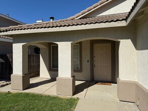 3149 Flushing Meadows Dr in Modesto, CA - Building Photo - Building Photo