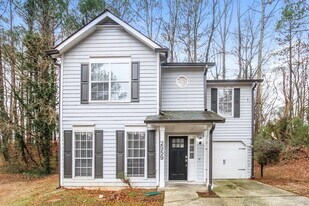 2959 Sugarcreek Ln in Atlanta, GA - Building Photo