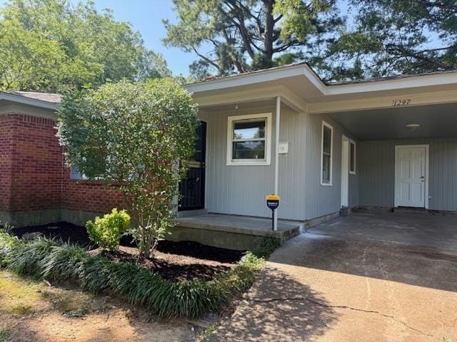 property at 1297 Dogwood Dr