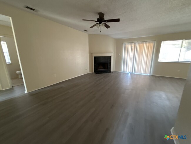4303 Fawn Dr in Killeen, TX - Building Photo - Building Photo