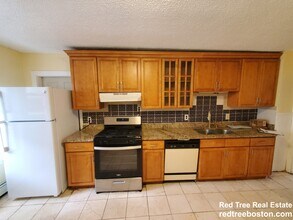 7 High St Pl in Brookline, MA - Building Photo - Building Photo