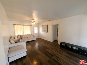 18133 Lull St in Los Angeles, CA - Building Photo - Building Photo