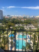 18151 NE 31st Ct in Aventura, FL - Building Photo
