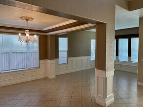 1849 Alexander Way in Brentwood, CA - Building Photo - Building Photo