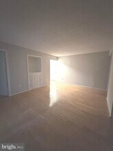 12125 Chaucer Ln-Unit -12125 in Woodbridge, VA - Building Photo - Building Photo