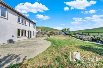 3050 Blue Sky Ct in Vallejo, CA - Building Photo - Building Photo