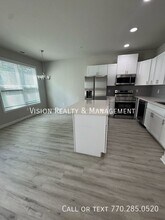 8330 Triple Crown Dr in Douglasville, GA - Building Photo - Building Photo