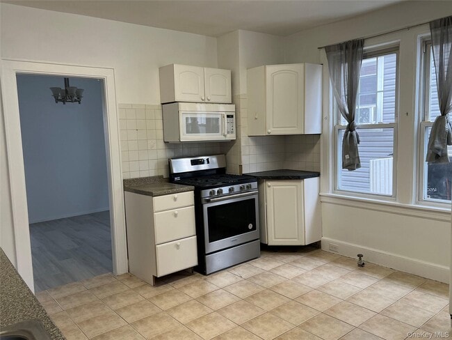 property at 5-14 College Pl